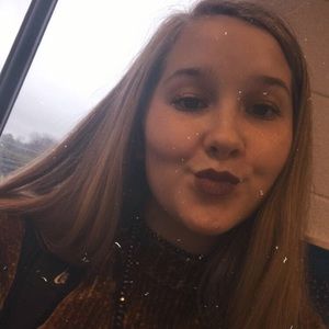 Meet your Posher, Haley